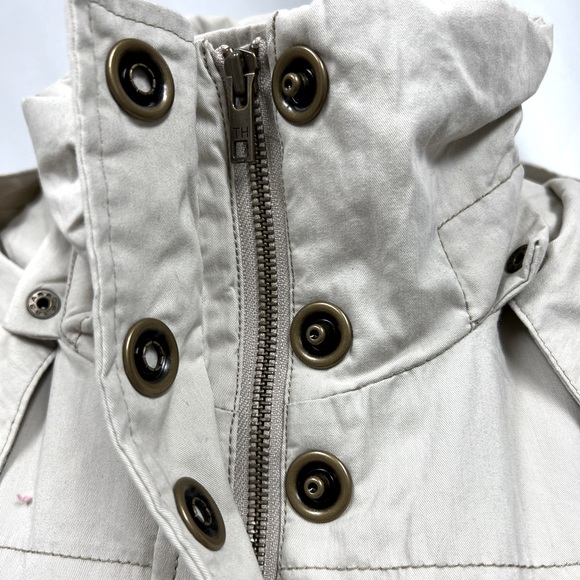 NWT Tommy Hilfiger Mid weight Short Trench type Coat with detachable Hood - Picture 6 of 10
